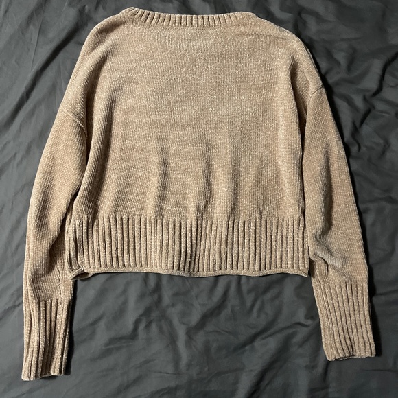 U2B Super Soft Sweater - Picture 3 of 3